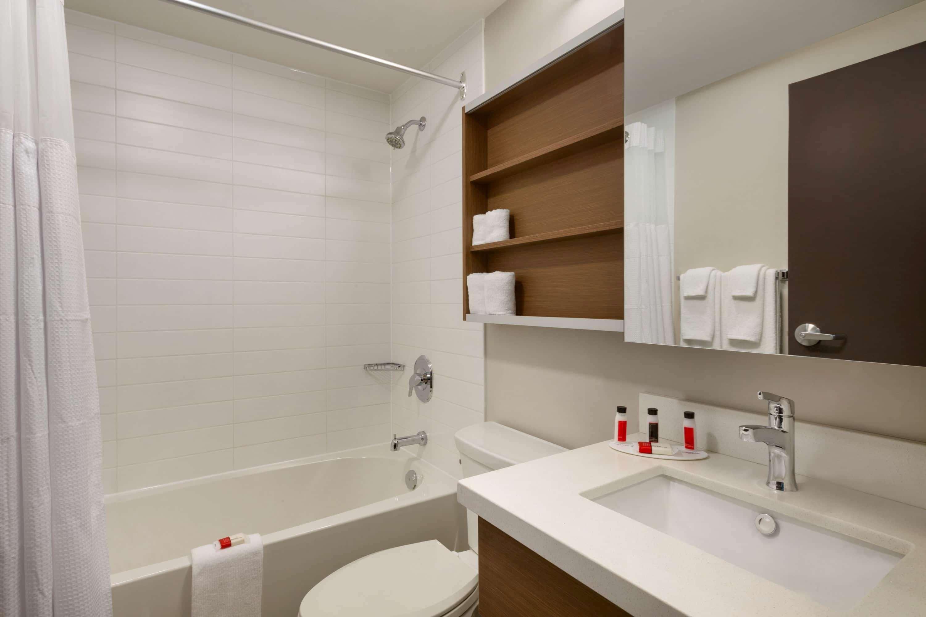 Microtel Inn & Suites By Wyndham Oyster Bay Ladysmith Dış mekan fotoğraf
